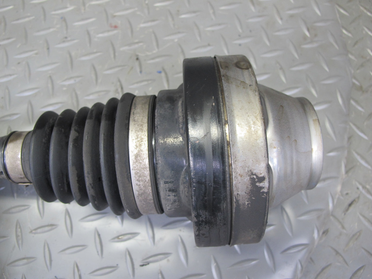 2006 Porsche Cayenne Turbo S 955 Front Left Suspension Axle Shaft 7L0407271C