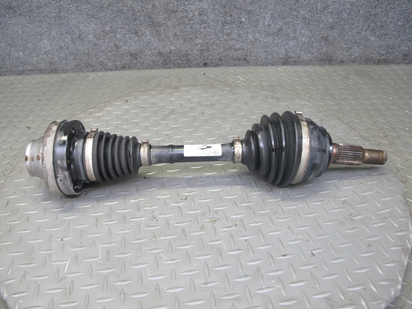 2006 Porsche Cayenne Turbo S 955 Front Right Suspension Axle Shaft