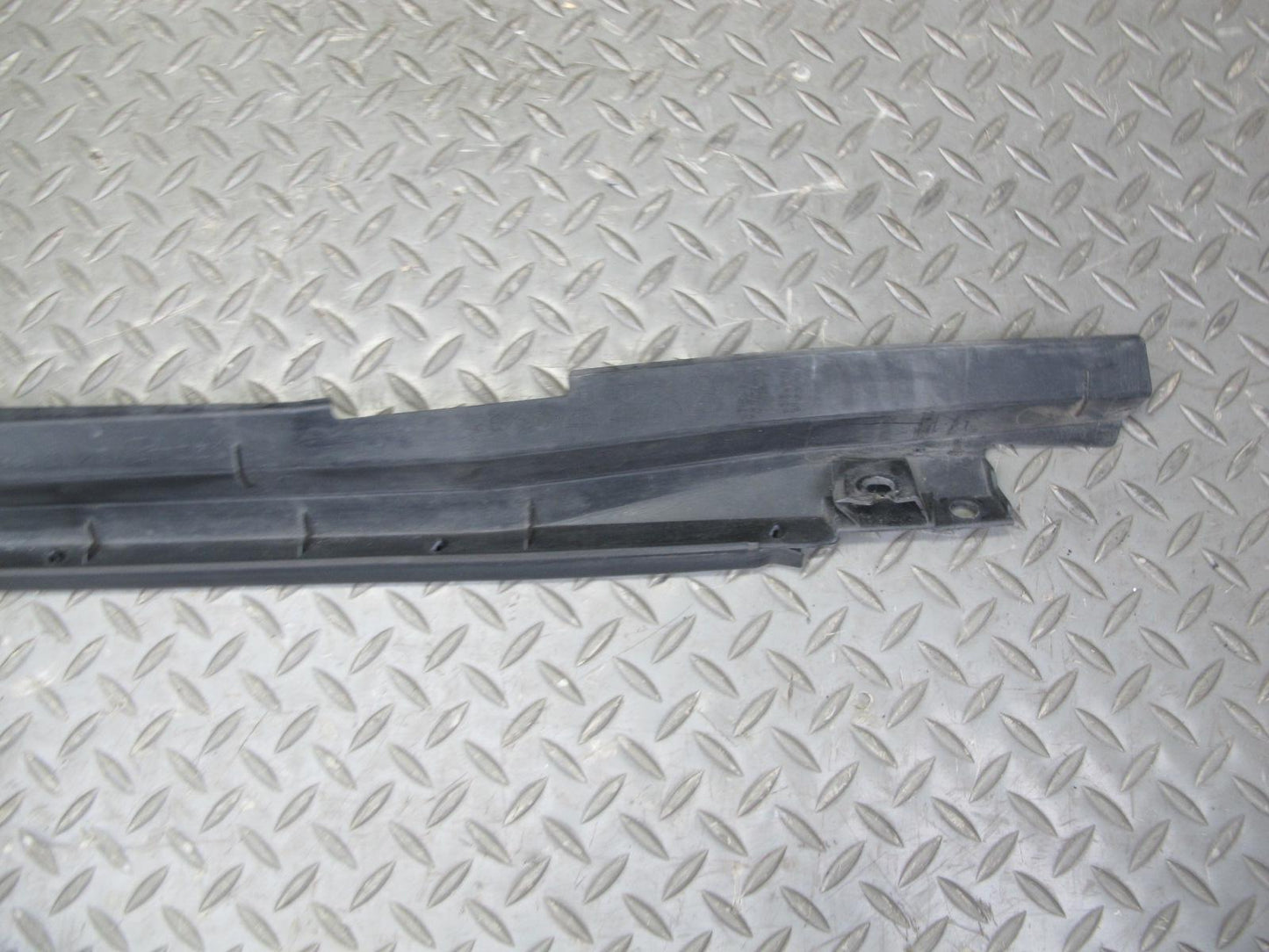 07-12 Lexus UVF46L LS600h LS460 Front Right Fender Shell Panel Obsidian OEM