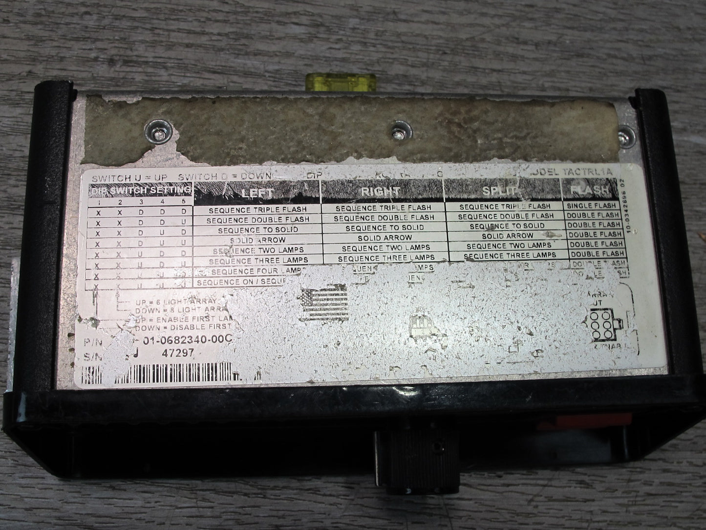Whelen Traffic Advisor Controller Lightbar TACTRL1 Amber 01-0682340-00C