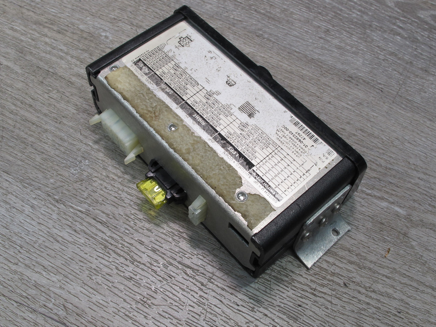 Whelen Traffic Advisor Controller Lightbar TACTRL1 Amber 01-0682340-00C