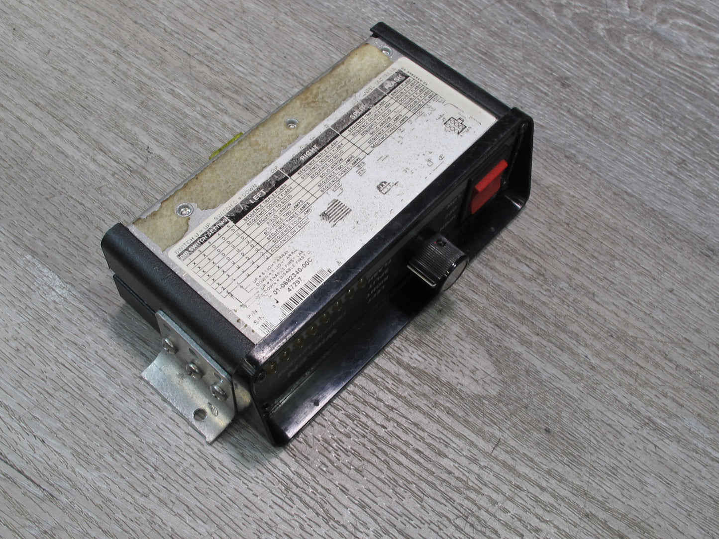 Whelen Traffic Advisor Controller Lightbar TACTRL1 Amber 01-0682340-00C