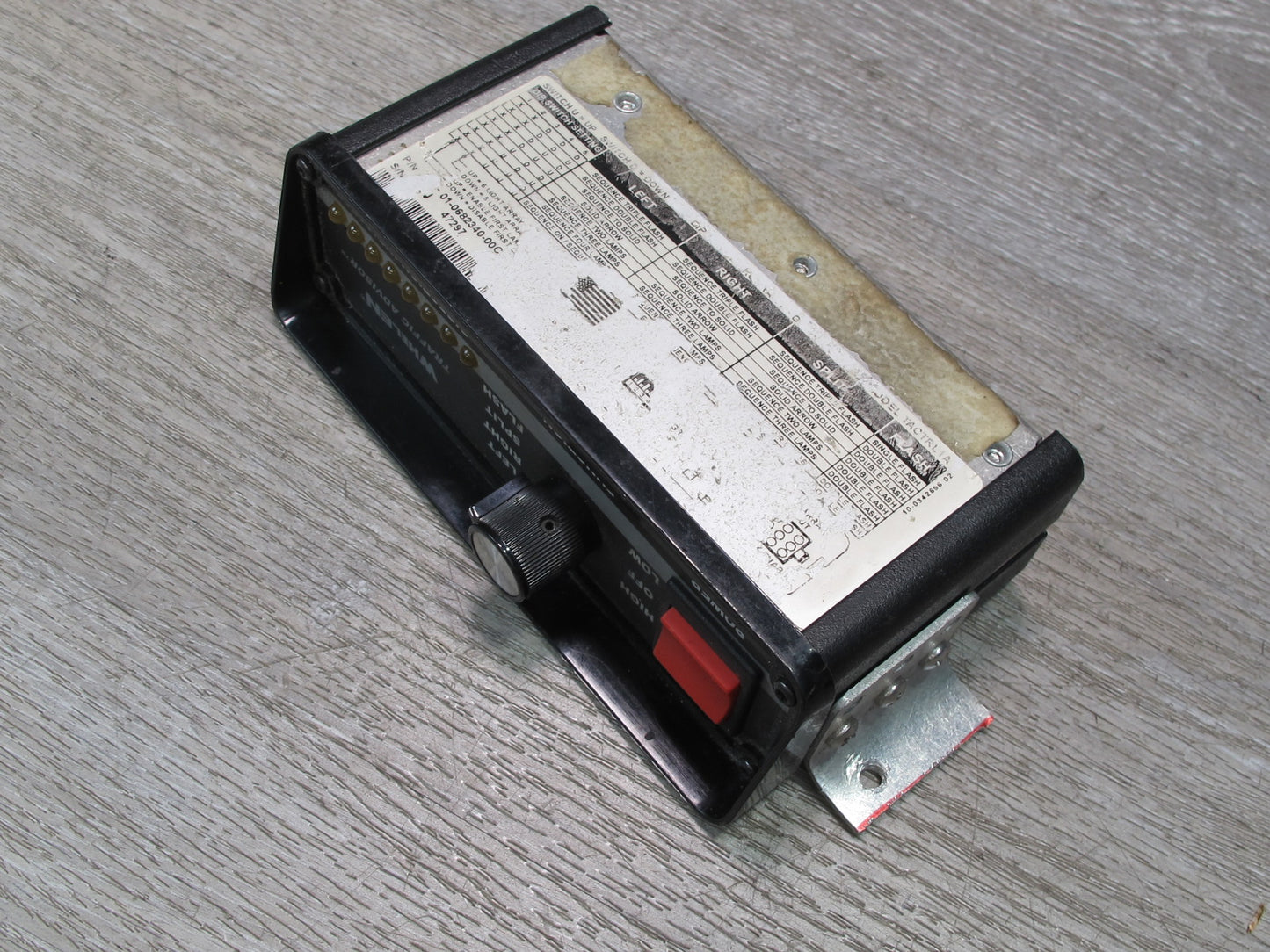 Whelen Traffic Advisor Controller Lightbar TACTRL1 Amber 01-0682340-00C