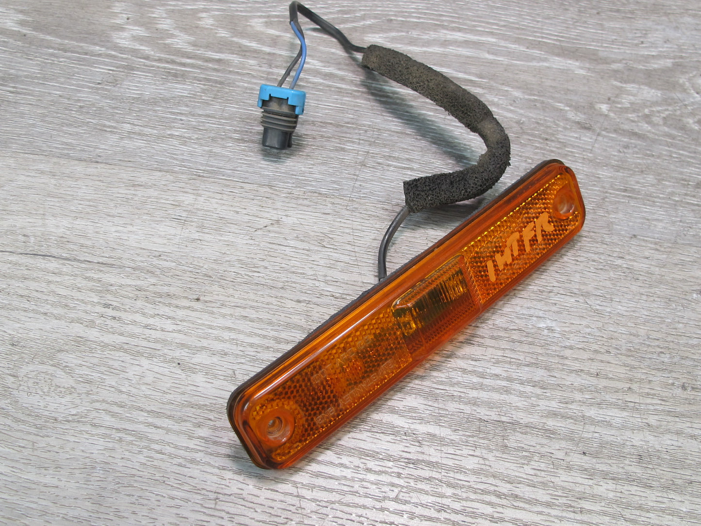 2003-2009 Hummer H2 Front Left & Right Side Marker Lamp Light Set