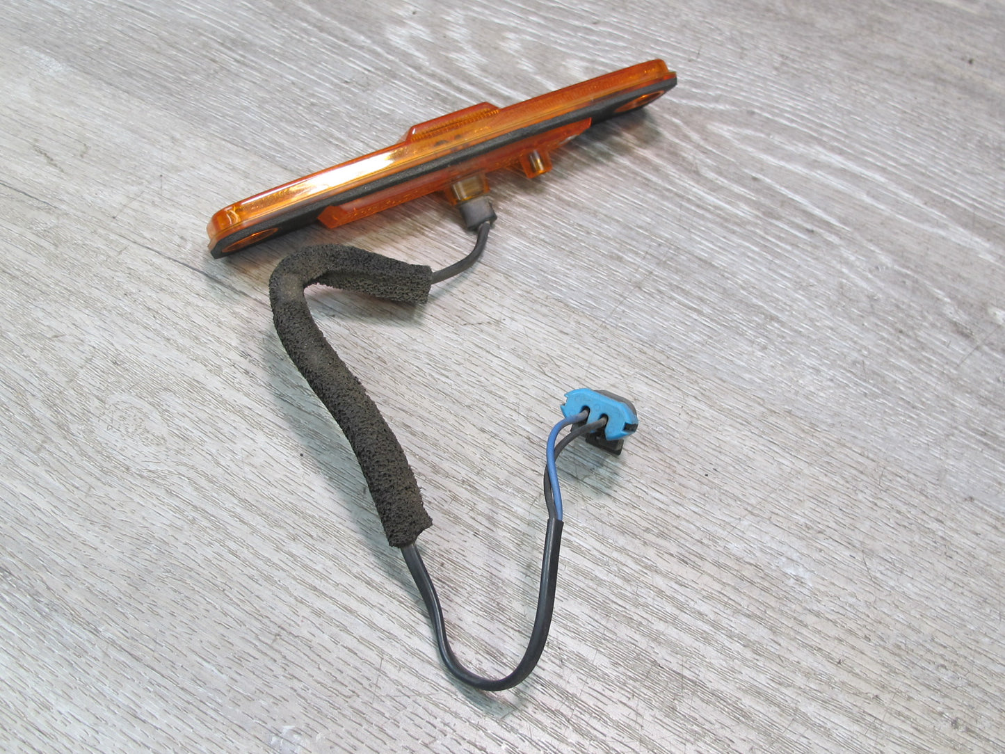 2003-2009 Hummer H2 Front Left & Right Side Marker Lamp Light Set