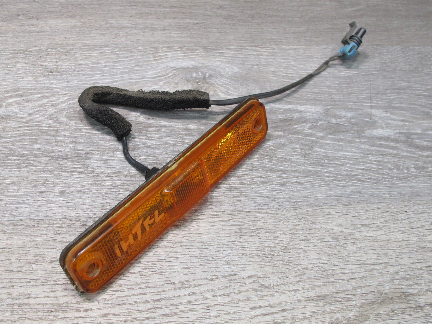 2003-2009 Hummer H2 Front Left & Right Side Marker Lamp Light Set