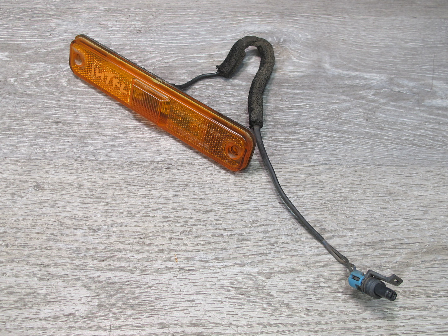 2003-2009 Hummer H2 Front Left & Right Side Marker Lamp Light Set