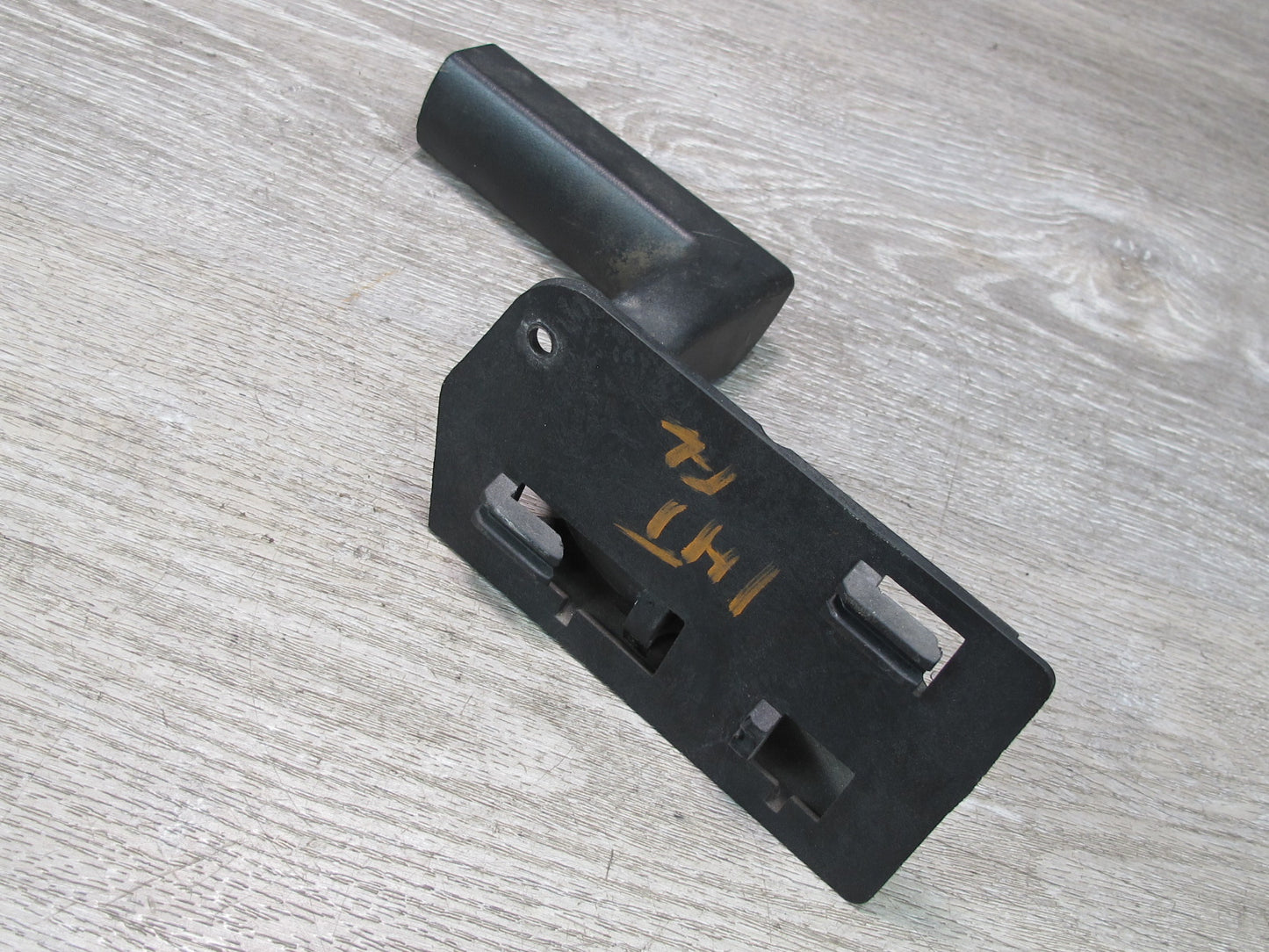 2003-2007 Hummer H2 Front Left Driver Side Door Interior Handle