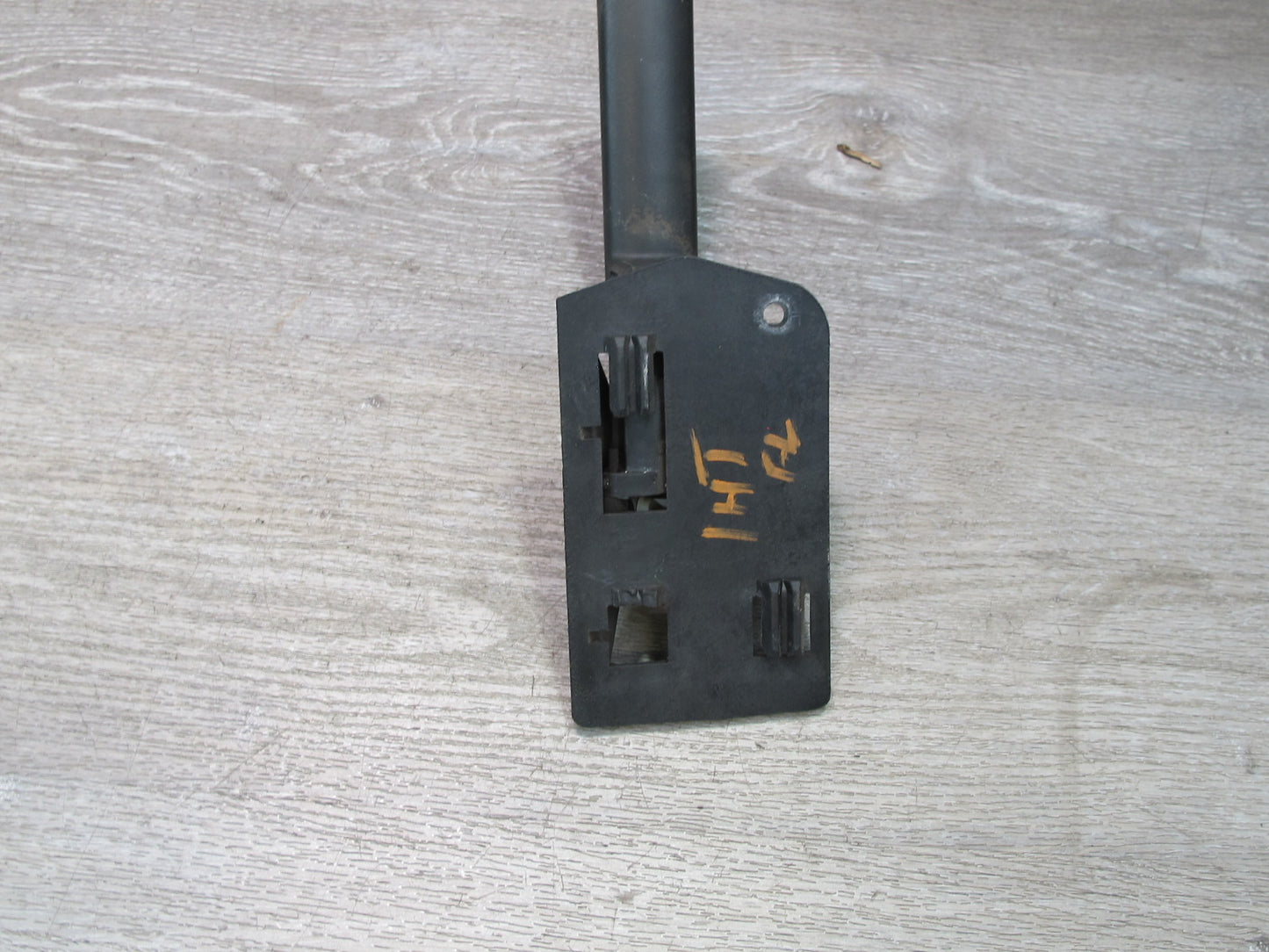 2003-2007 Hummer H2 Front Left Driver Side Door Interior Handle