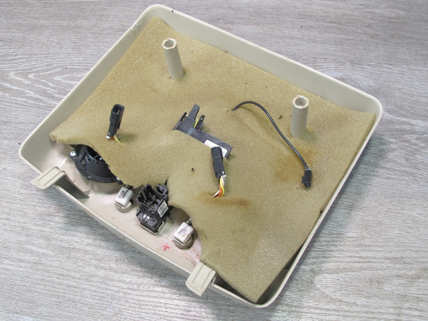 2003-2007 Hummer H2 Overhead Console Dome Reading Interior Light W/ Homelink