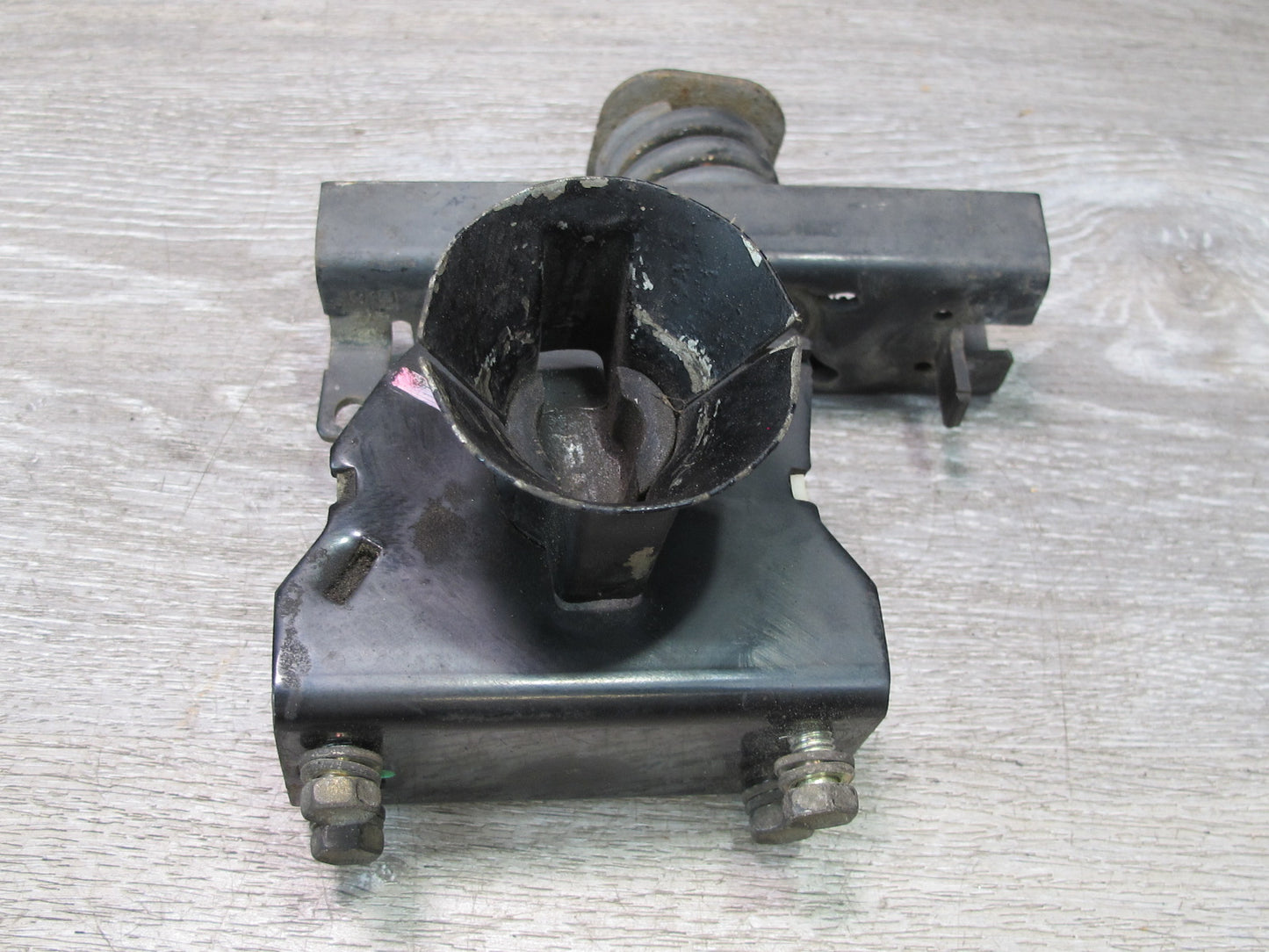 2003-2007 Lexus UZJ100L LX470 Rear Spare Tire Wheel Carrier Hoist