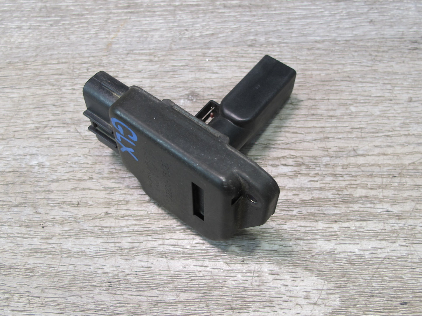1998-2005 Lexus UZJ100L LX470 MAF Intake Mass Air Flow Meter Sensor 22204-75020