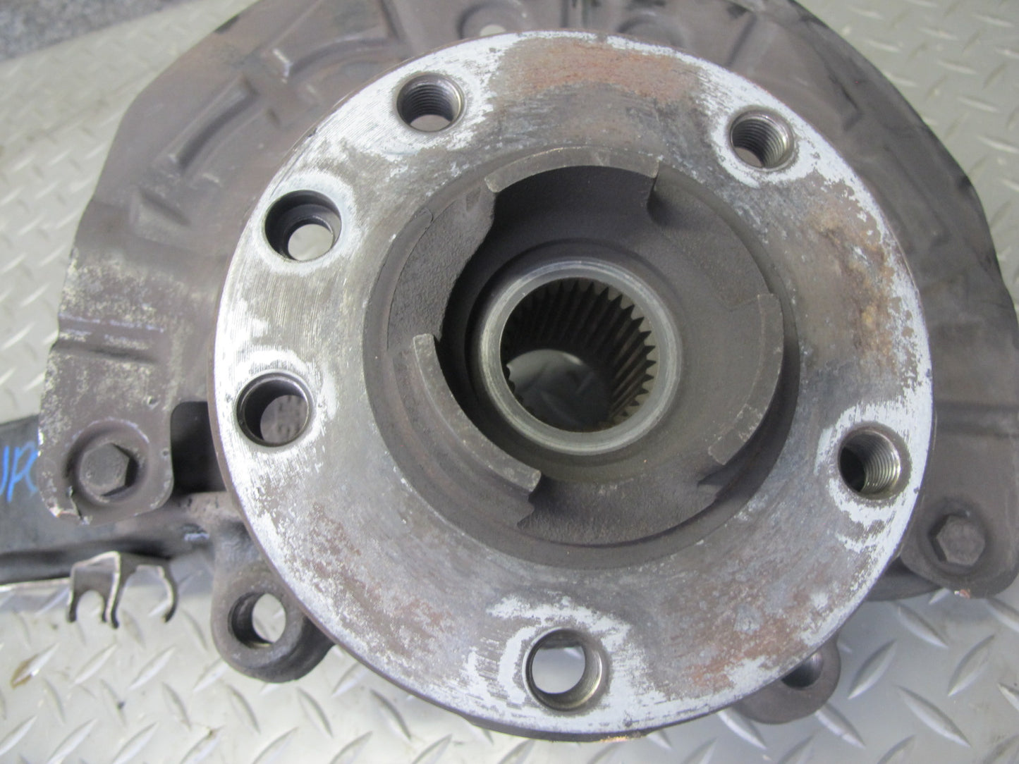 2003-2006 Porsche Cayenne 955 Turbo Front Left Spindle Knuckle Wheel Hub Bearing