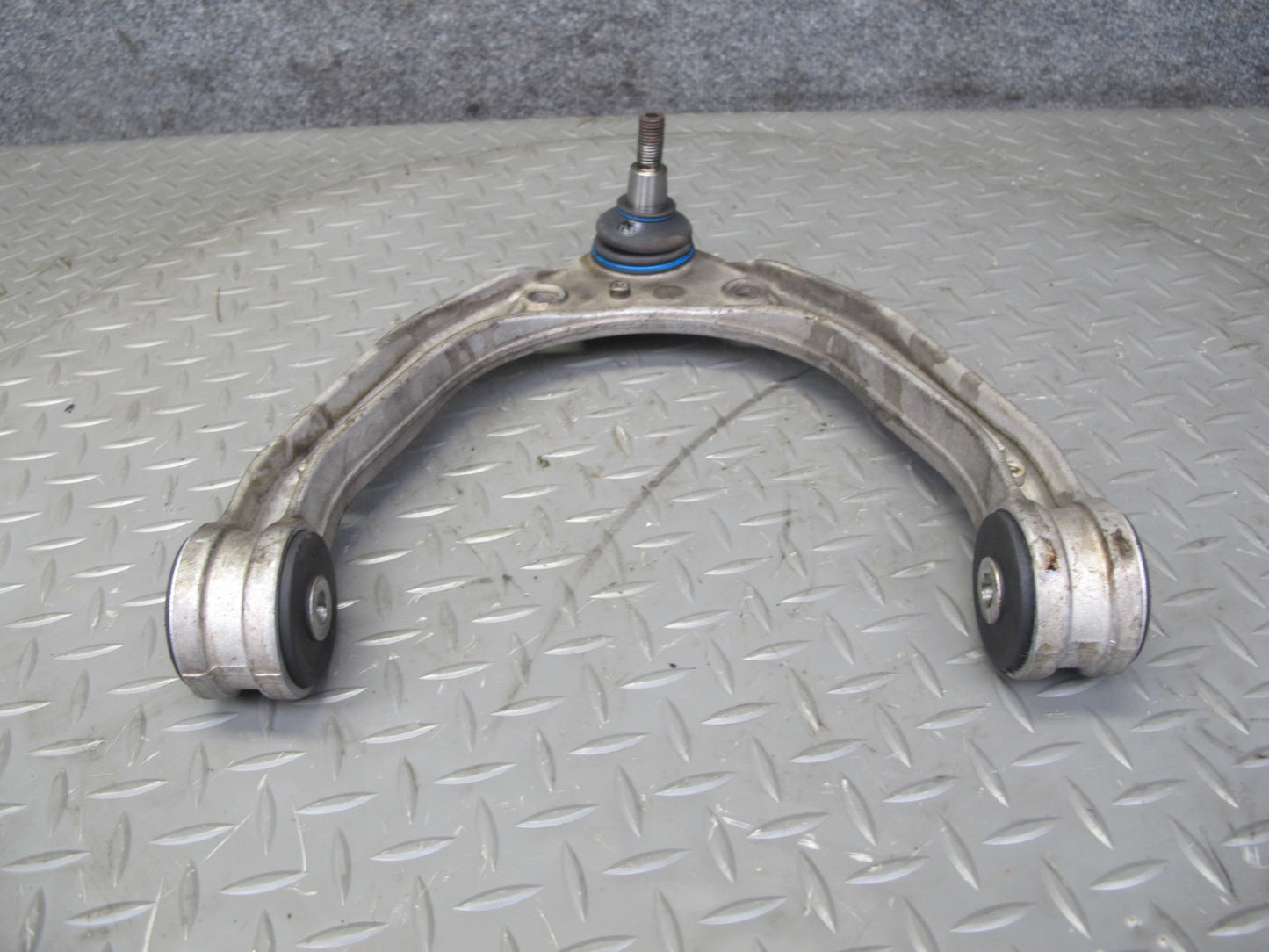 2003-2010 Porsche Cayenne 955 Meyle Front Right Suspension Upper Control Arm