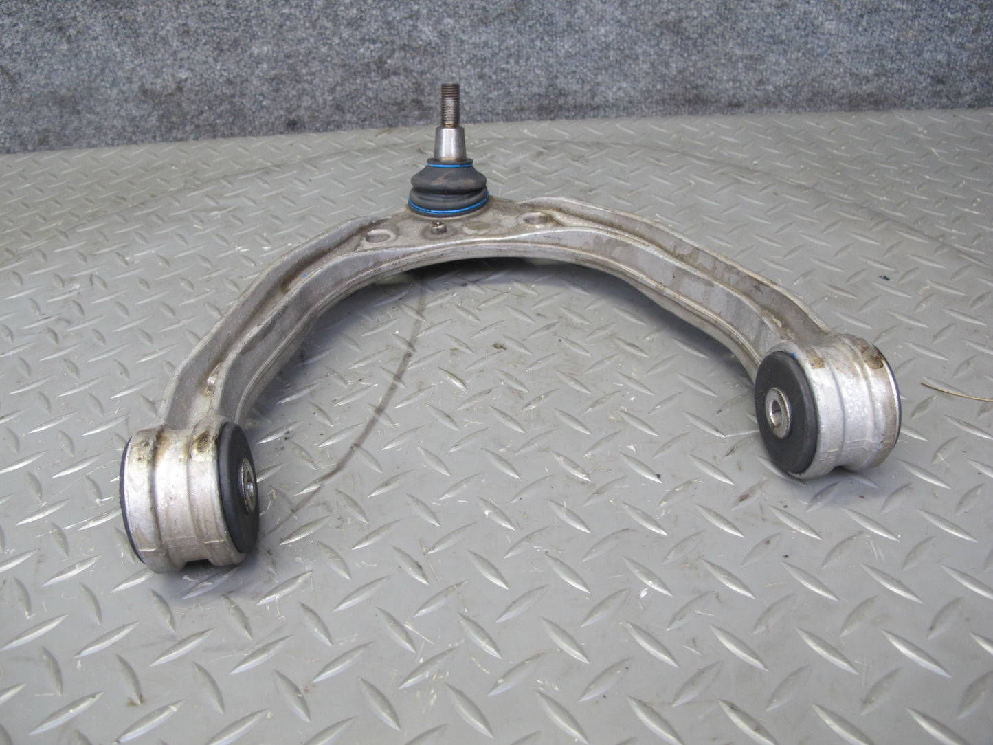 2003-2010 Porsche Cayenne 955 Meyle Front Left Suspension Upper Control Arm