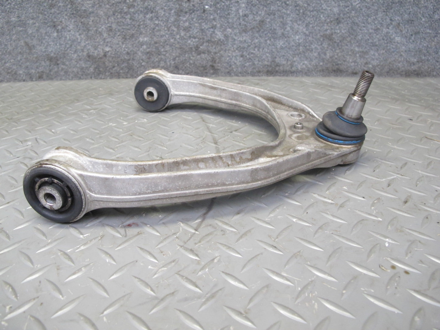 2003-2010 Porsche Cayenne 955 Meyle Front Left Suspension Upper Control Arm