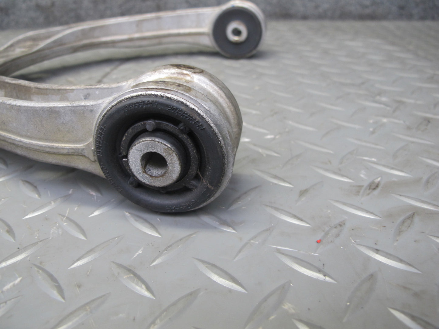2003-2010 Porsche Cayenne 955 Meyle Front Left Suspension Upper Control Arm