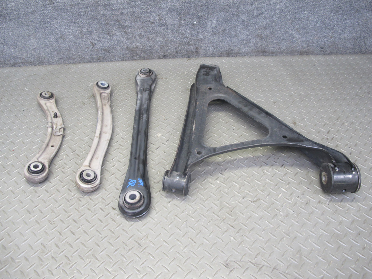 2003-2010 Porsche Cayenne 955 Rear Right Upper & Lower Control Arm Set of 4