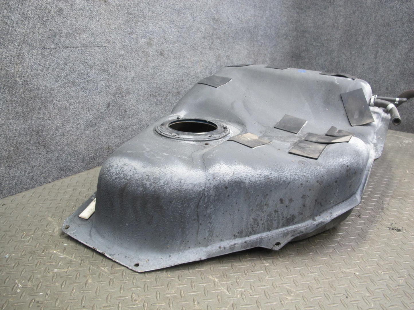 07-09 Nissan 350Z Z33 Convertible Fuel Gas Tank Reservoir w Fuel Filler Neck OEM