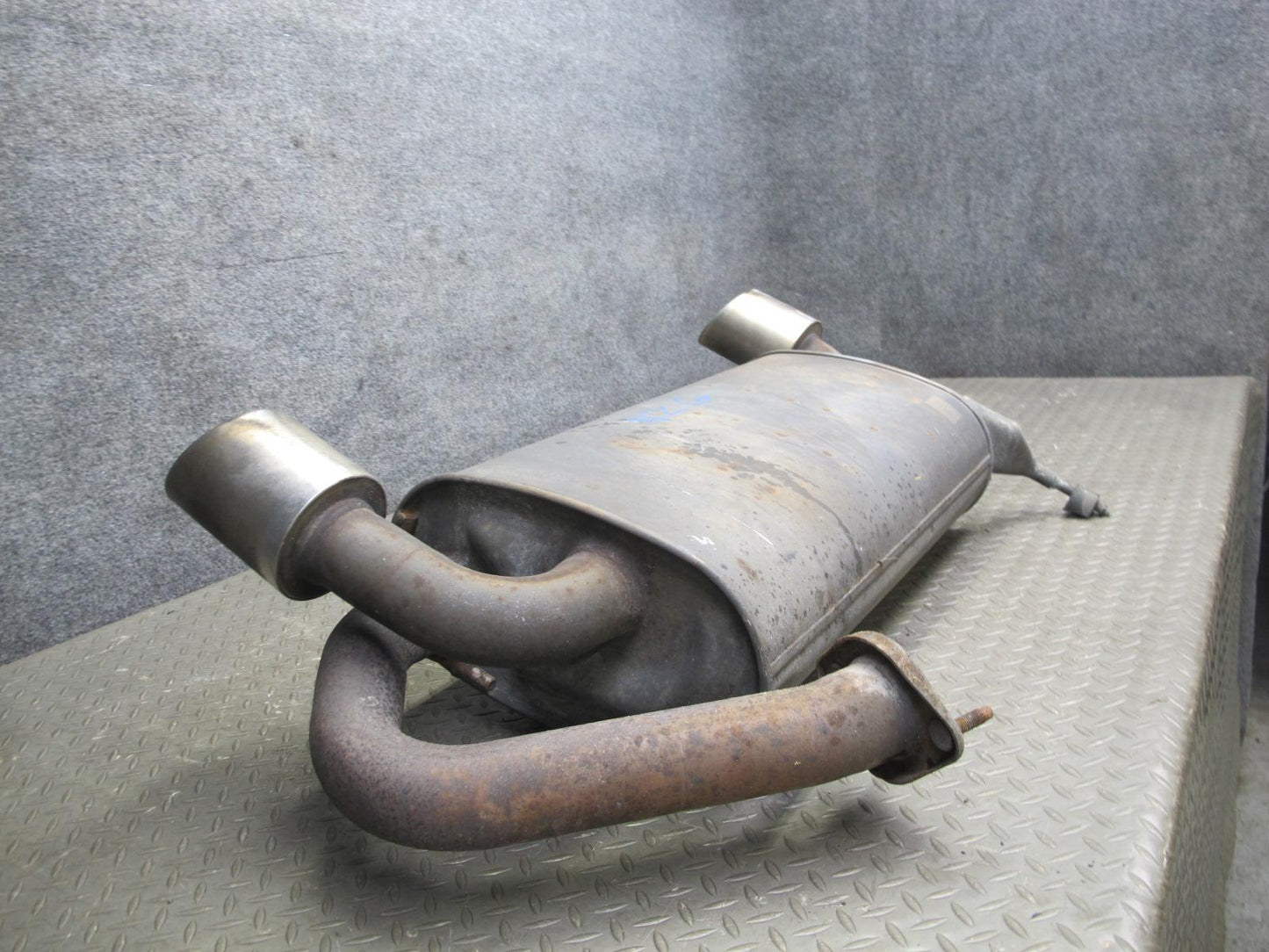 07-09 Nissan 350Z Z33 Convertible VQ35HR Rear Exhaust Muffler 20100-CD700 OEM