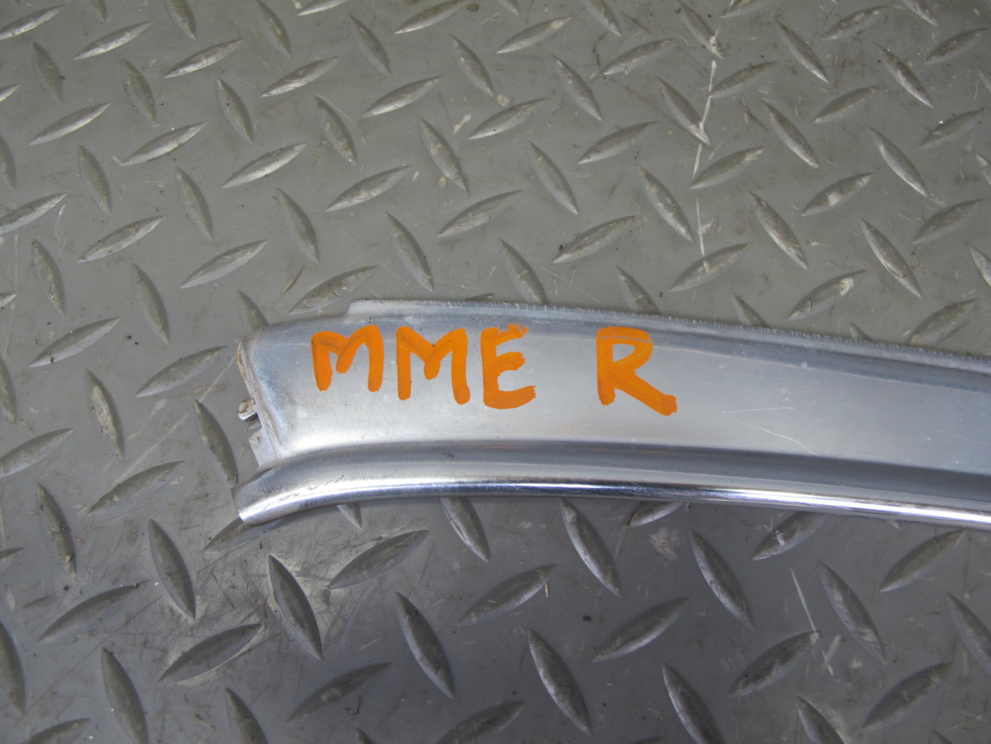 75-85 Mercedes W123 Set of 2 Roof Right Chrome Trim Molding Cover Panel OEM