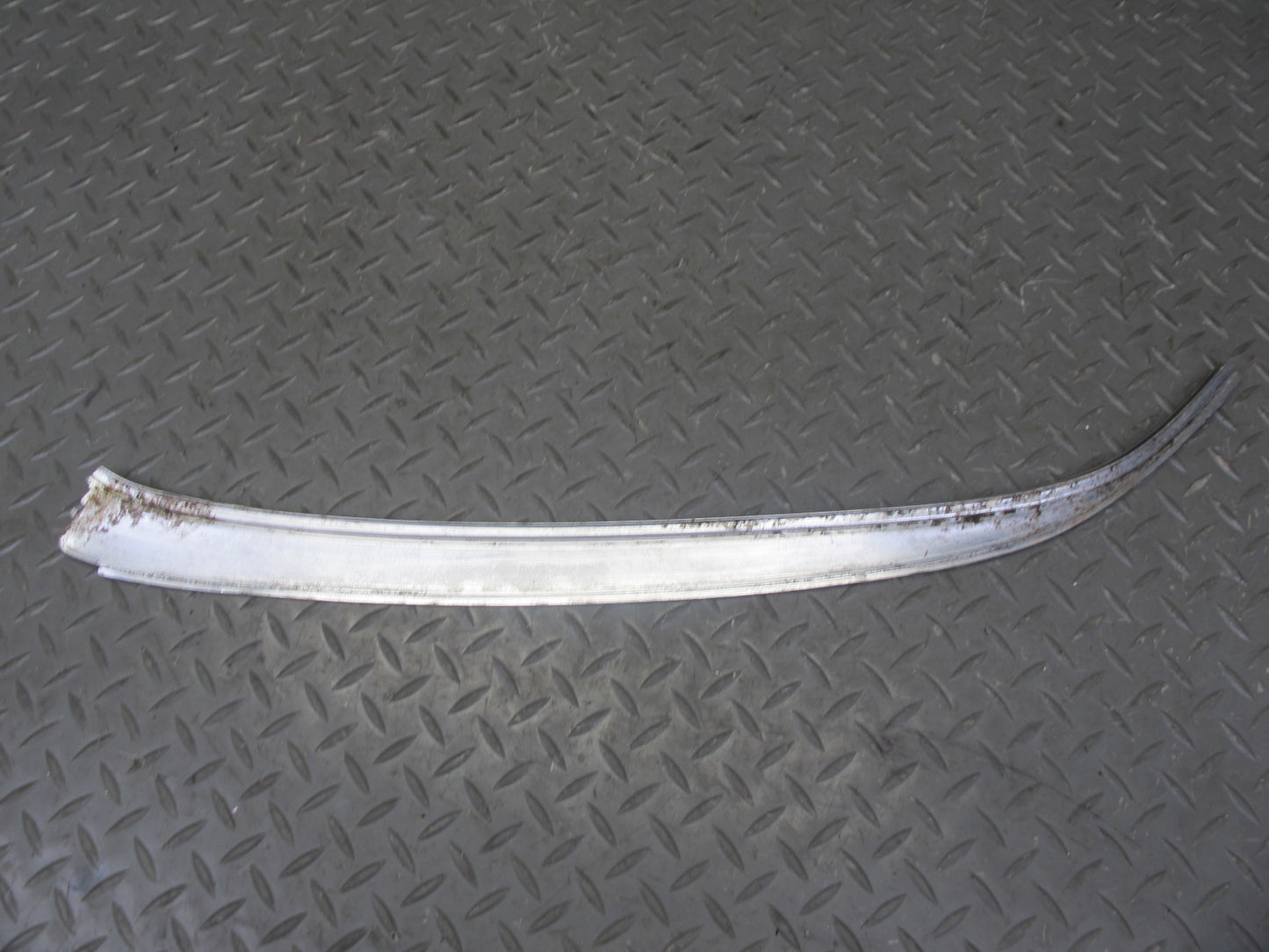 75-85 Mercedes W123 Set of 2 Roof Right Chrome Trim Molding Cover Panel OEM