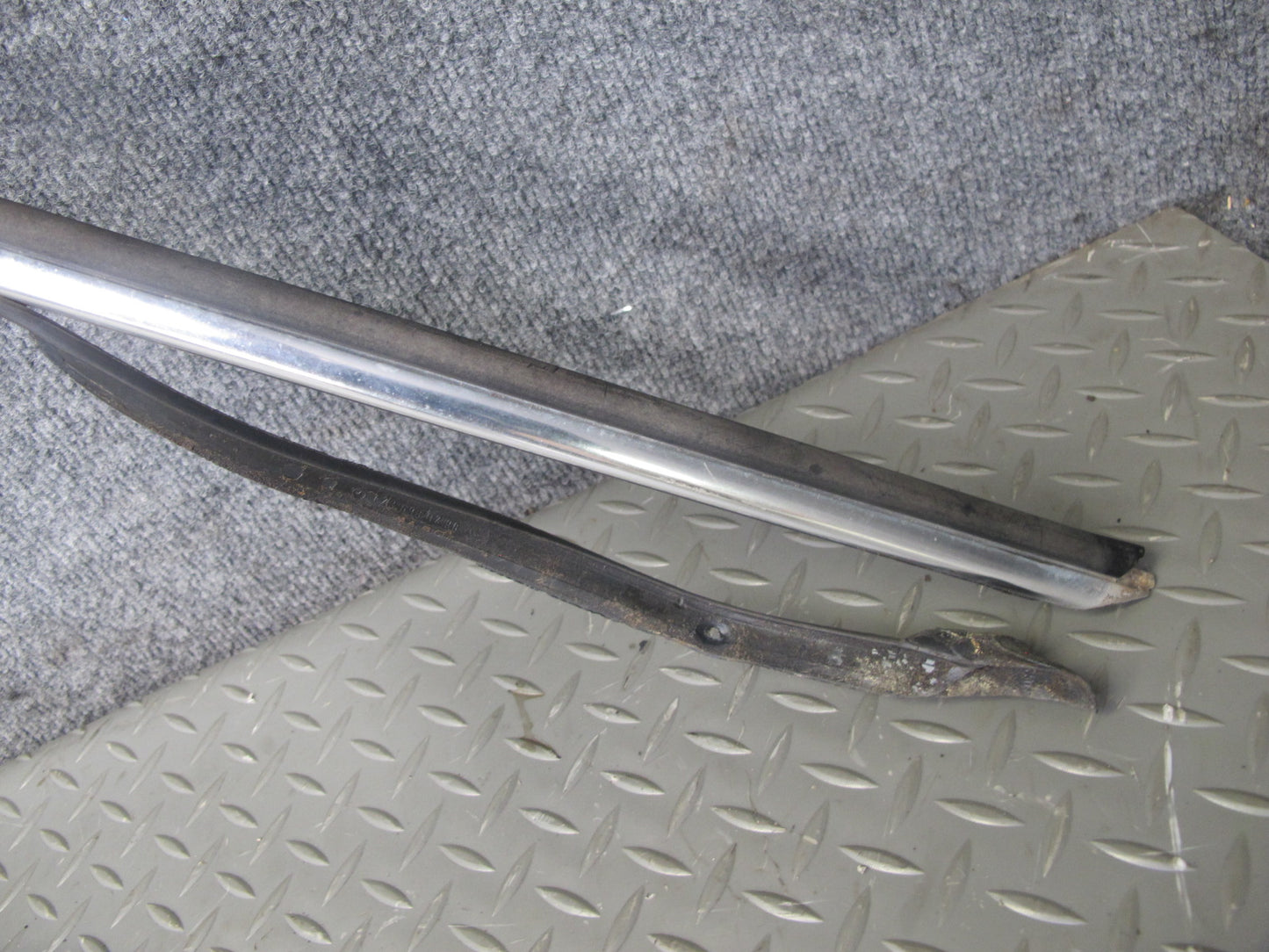 75-85 Mercedes W123 Set of 2 Roof Right Chrome Trim Molding Cover Panel OEM