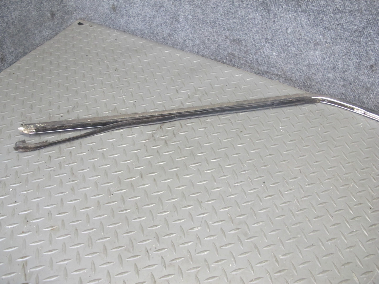 75-85 Mercedes W123 Set of 2 Roof Right Chrome Trim Molding Cover Panel OEM