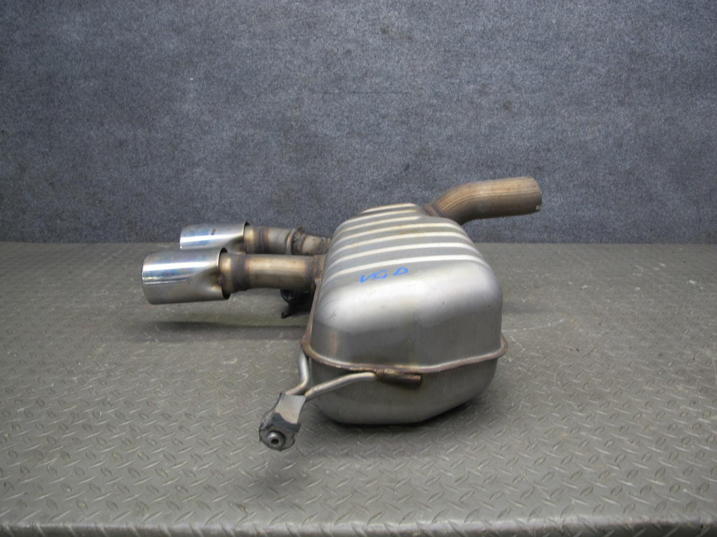 2008 VW Golf MK5 R32 VR6 3.2L Rear Exhaust Muffler w Tips OEM
