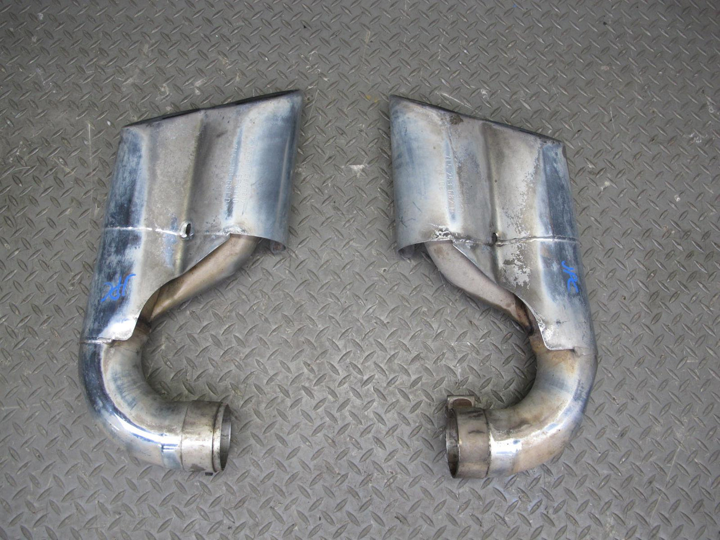 2006 Porsche Cayenne 955 Turbo S Rear Left & Right Exhaust Muffler Tip Set