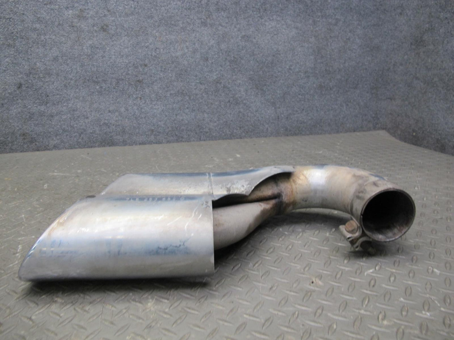 2006 Porsche Cayenne 955 Turbo S Rear Left & Right Exhaust Muffler Tip Set