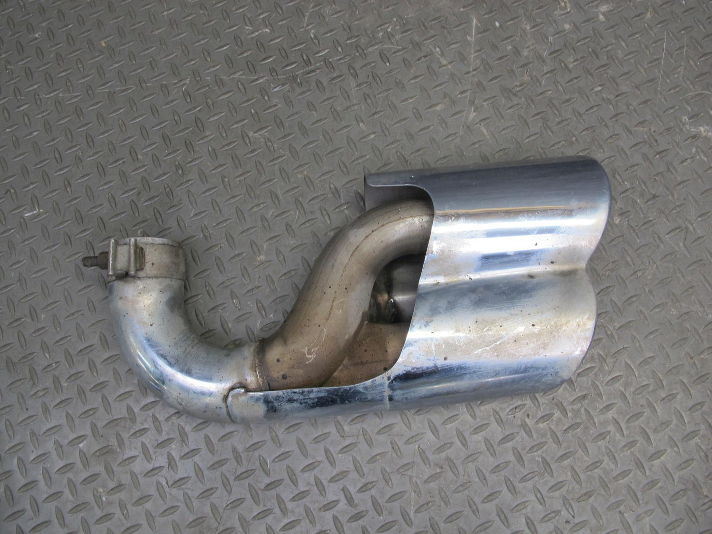 2006 Porsche Cayenne 955 Turbo S Rear Left & Right Exhaust Muffler Tip Set