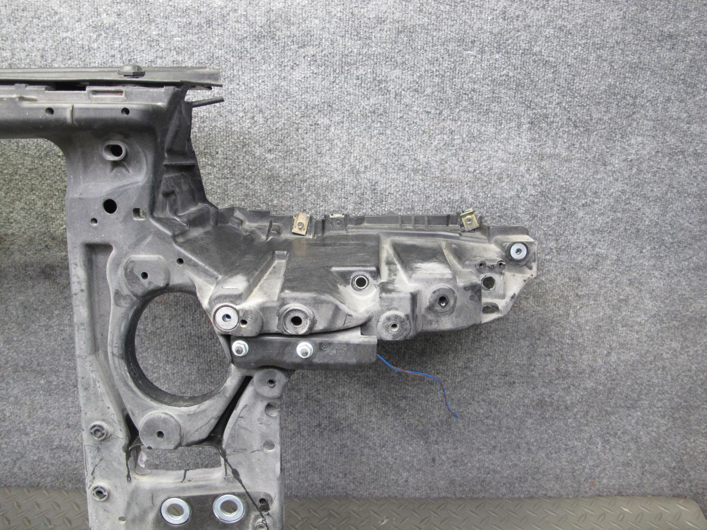 2003-2010 Porsche Cayenne 955 Engine Radiator Core Support Frame Bracket