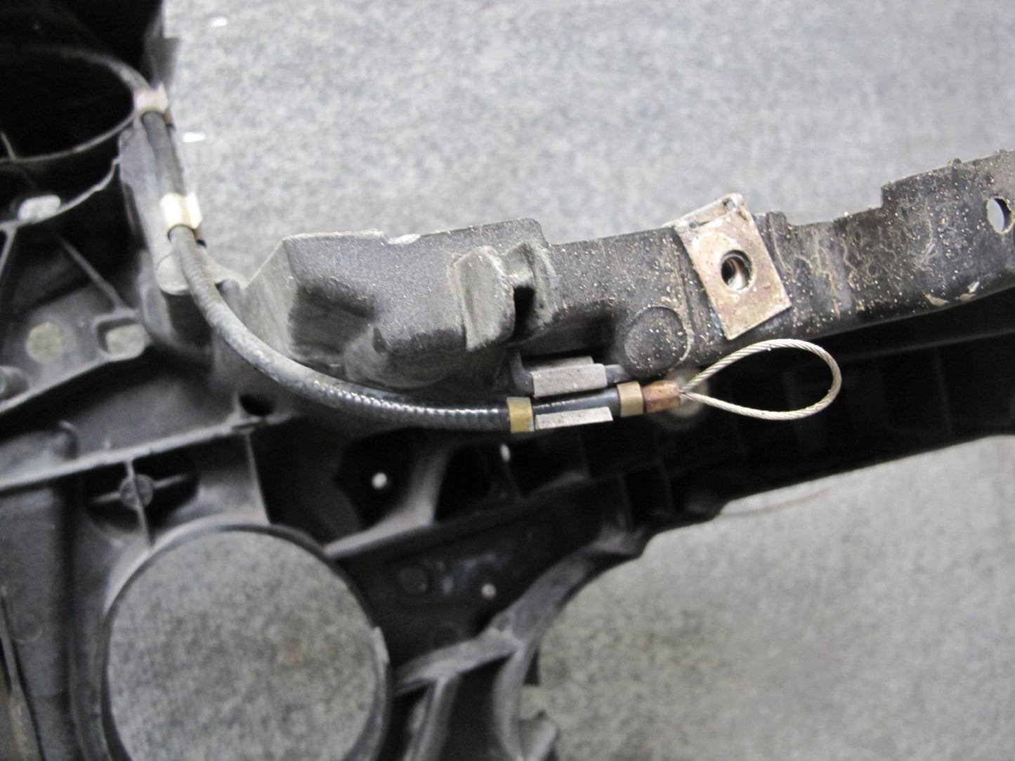 2003-2010 Porsche Cayenne 955 Engine Radiator Core Support Frame Bracket
