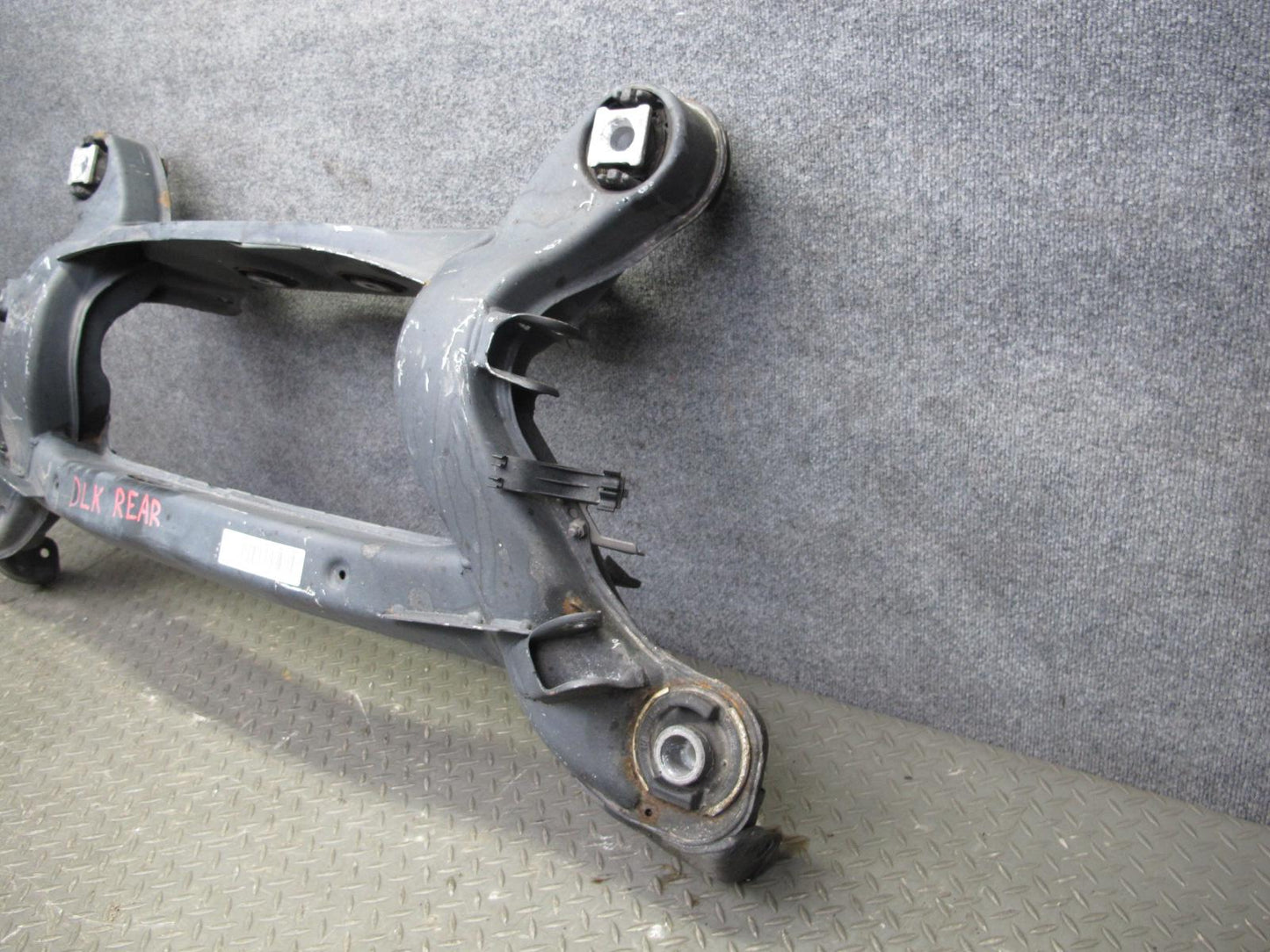 2012-2016 Mercedes R172 SLK Rear Subframe Crossmember Cradle Axle Carrier