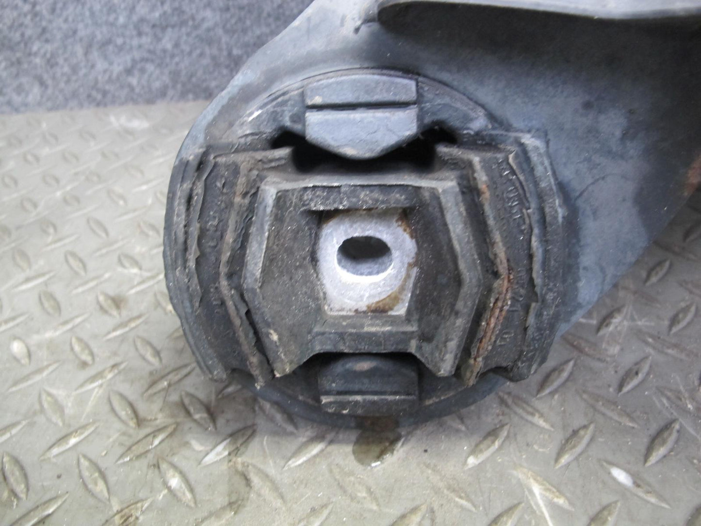 2012-2016 Mercedes R172 SLK Rear Subframe Crossmember Cradle Axle Carrier