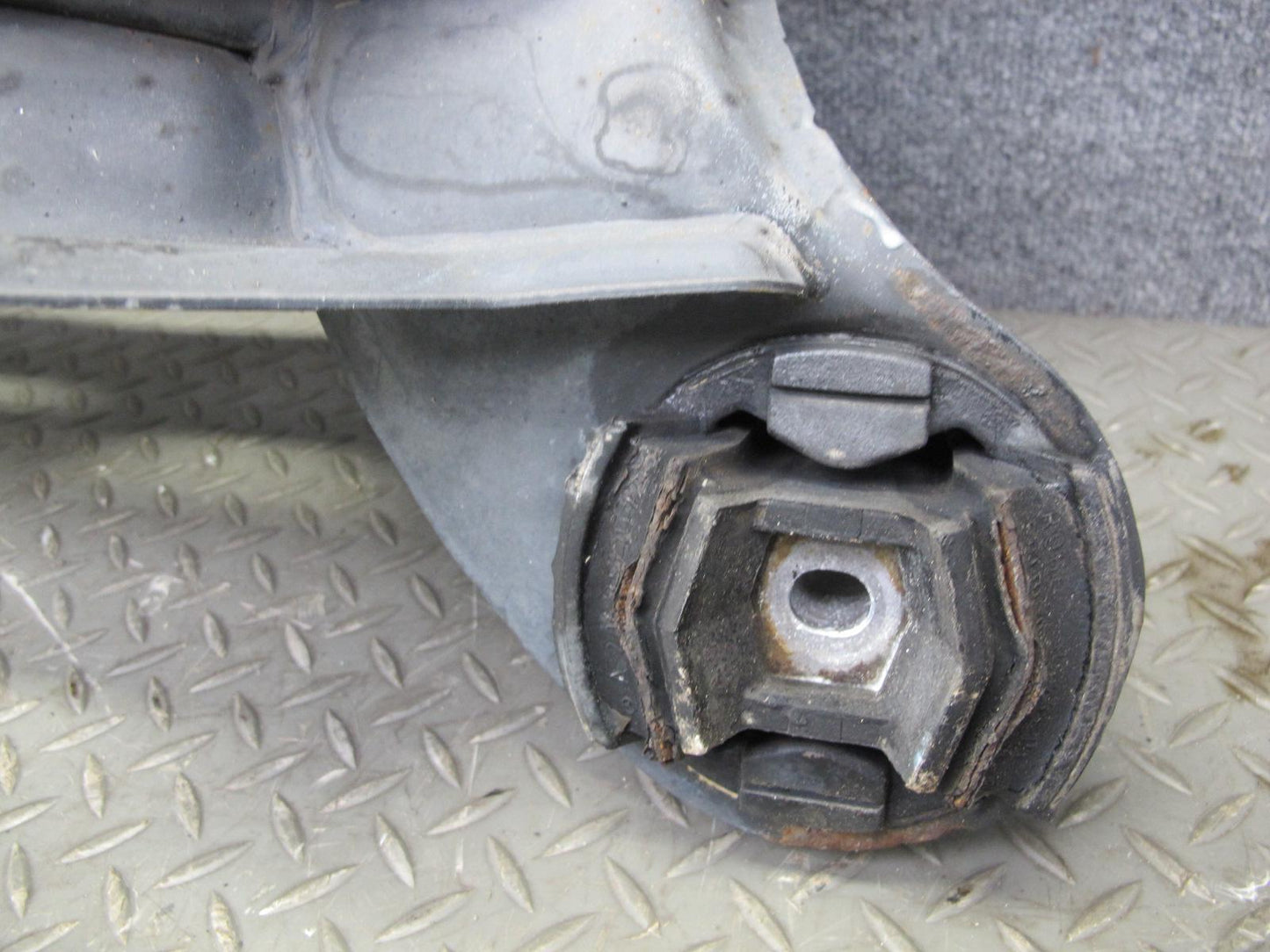 2012-2016 Mercedes R172 SLK Rear Subframe Crossmember Cradle Axle Carrier