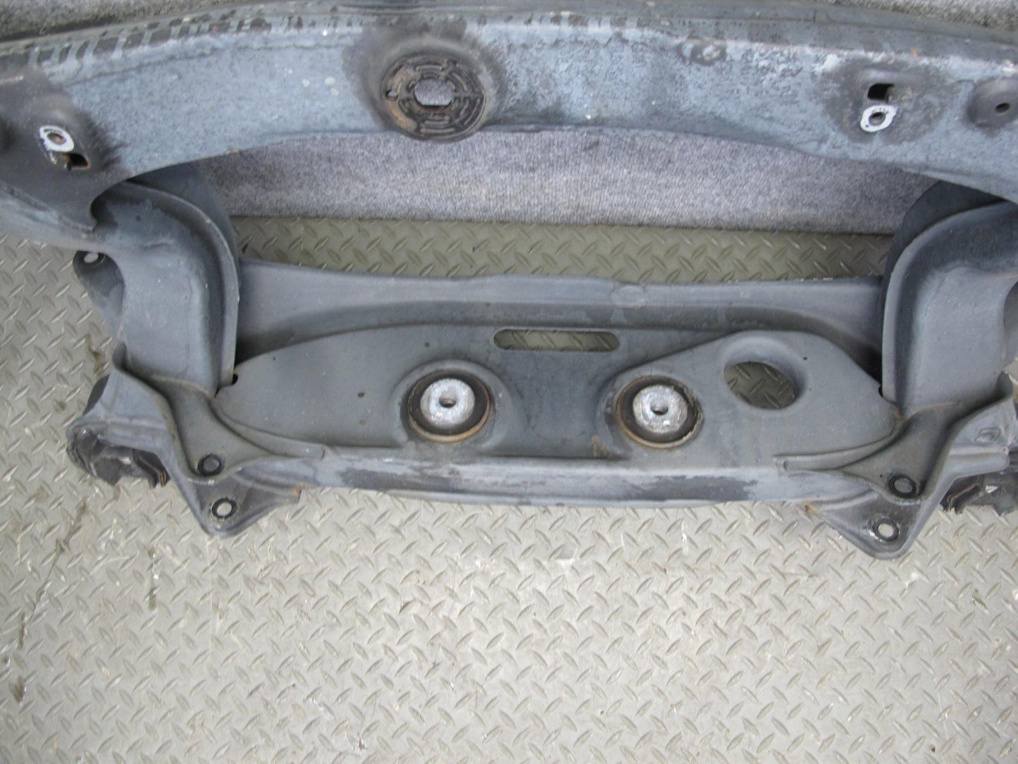 2012-2016 Mercedes R172 SLK Rear Subframe Crossmember Cradle Axle Carrier
