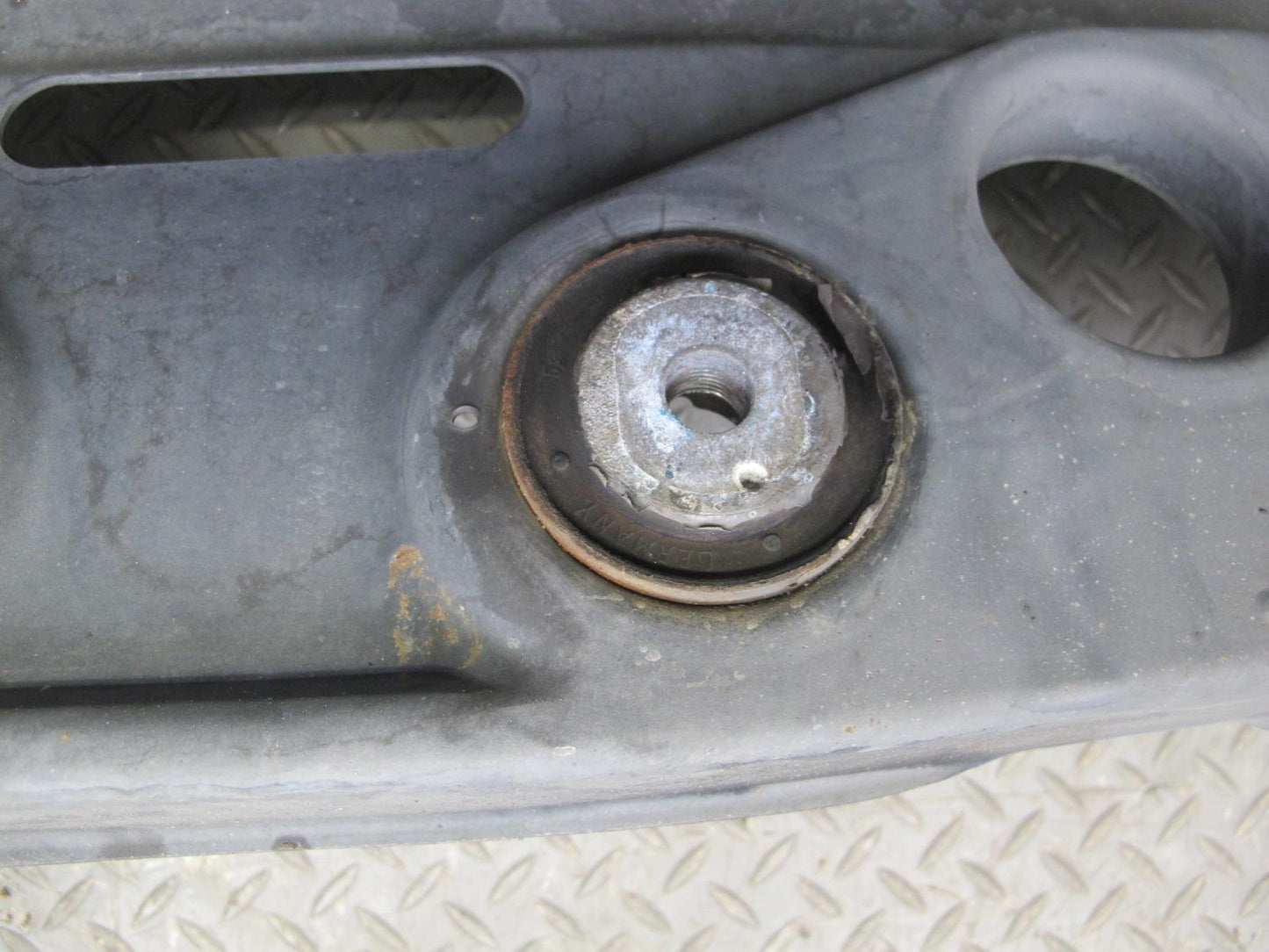 2012-2016 Mercedes R172 SLK Rear Subframe Crossmember Cradle Axle Carrier