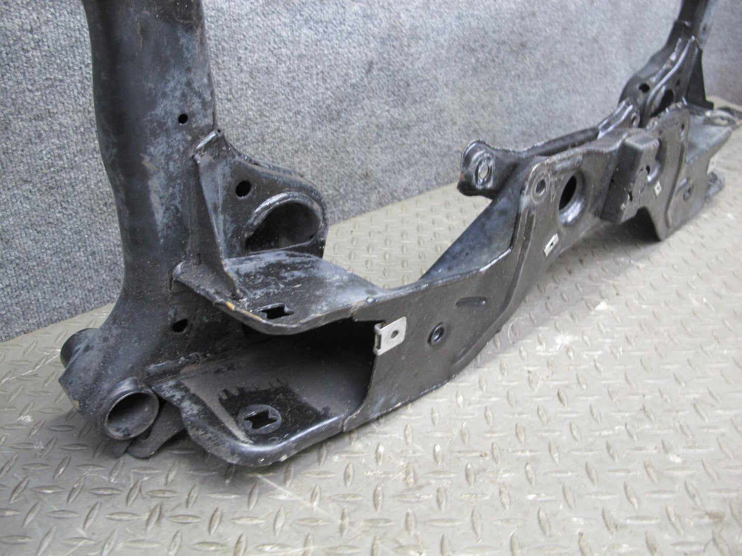 2012-2016 Mercedes R172 SLK Front Subframe Crossmember Cradle Axle Carrier
