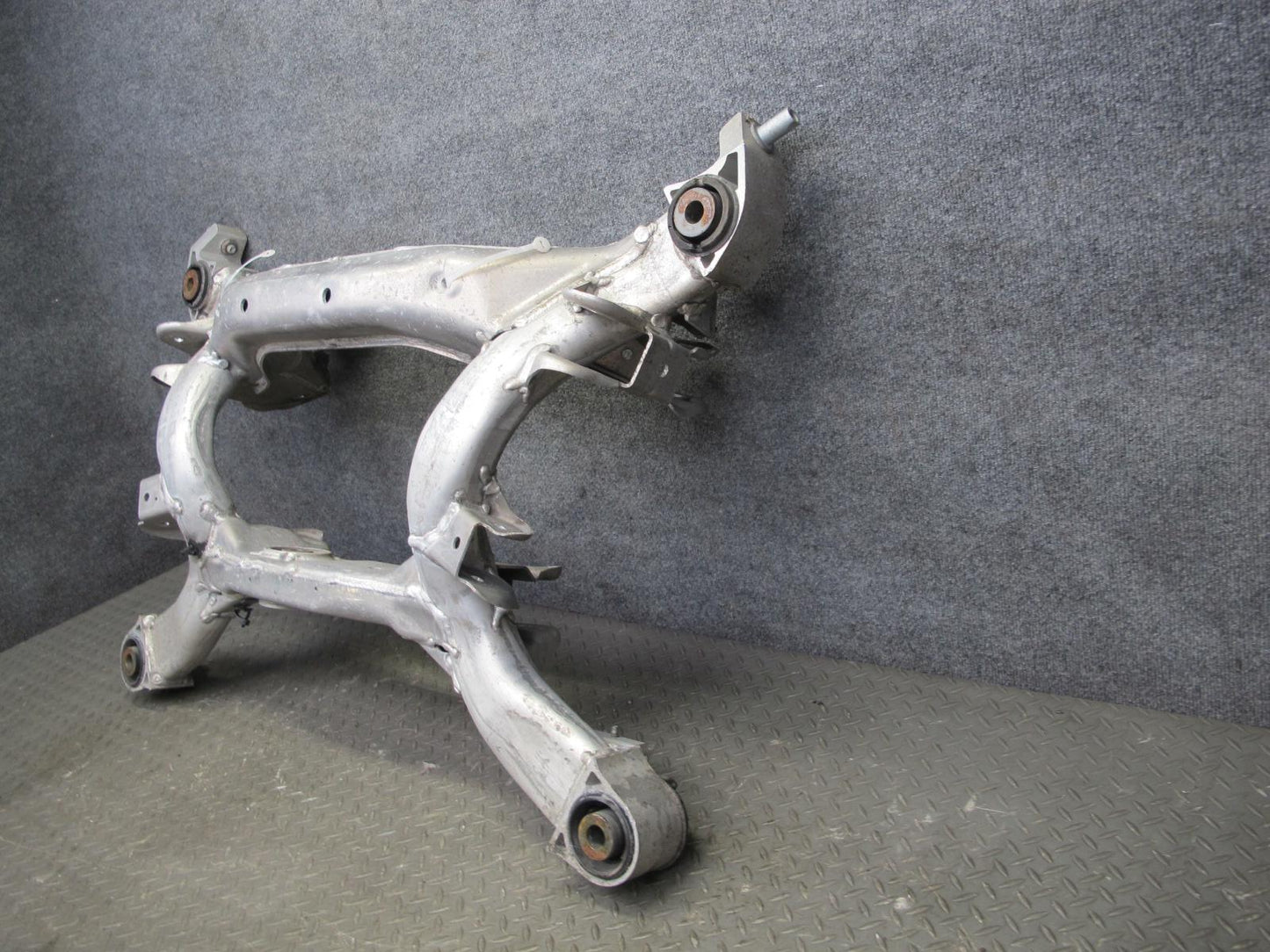 07-09 Nissan 350Z Z33 Convertible Rear Suspension Sub Frame Crossmember OEM
