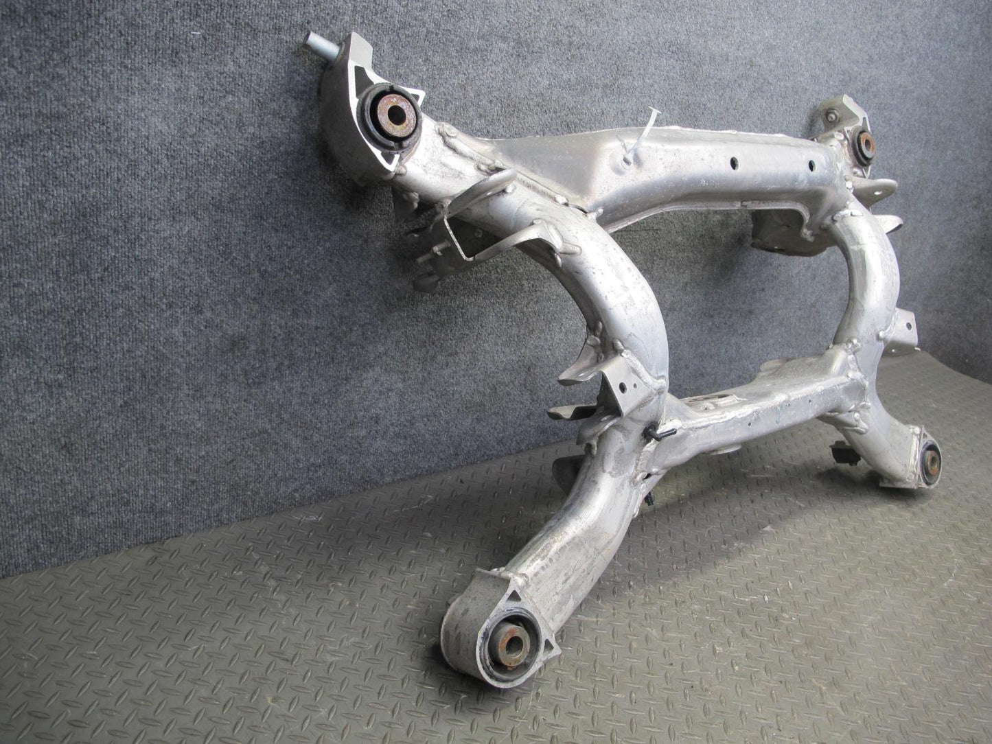 07-09 Nissan 350Z Z33 Convertible Rear Suspension Sub Frame Crossmember OEM