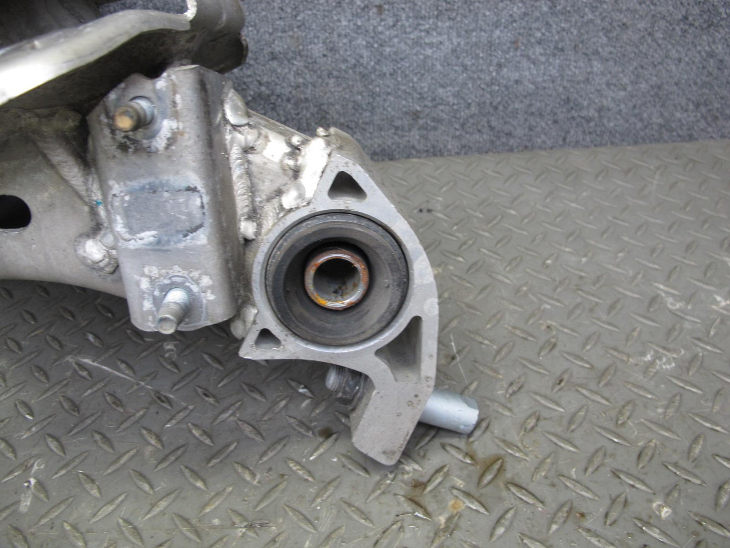 07-09 Nissan 350Z Z33 Convertible Rear Suspension Sub Frame Crossmember OEM