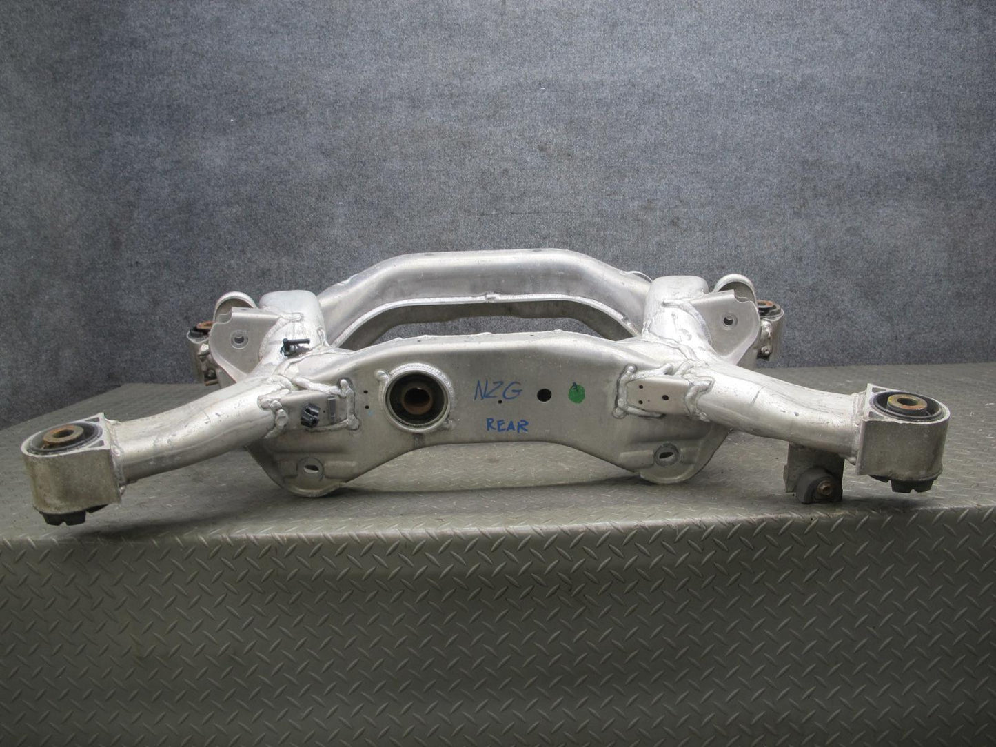 07-09 Nissan 350Z Z33 Convertible Rear Suspension Sub Frame Crossmember OEM
