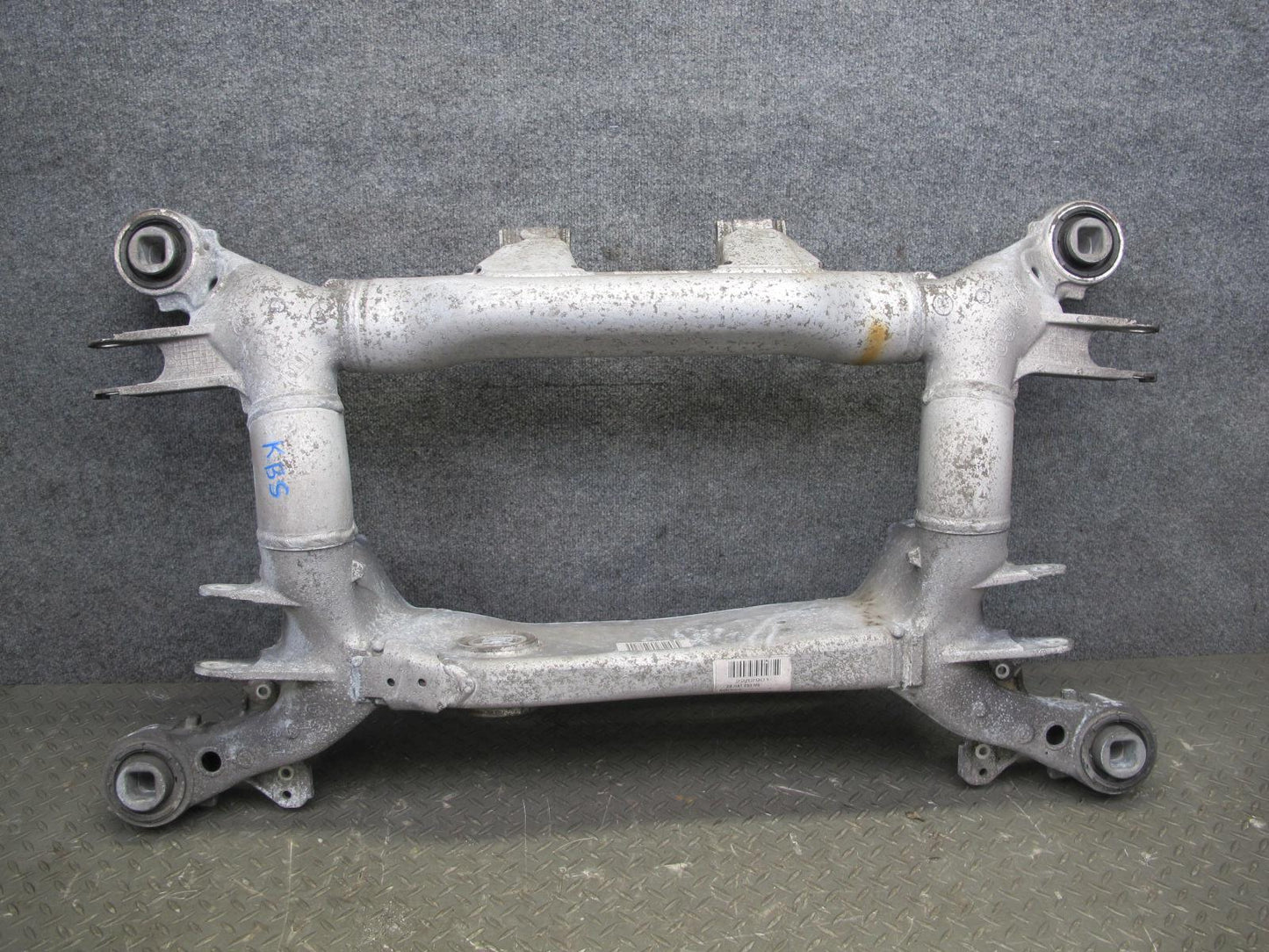 2006-2010 BMW E63 M6 Coupe Rear Subframe Crossmember Cradle Axle Carrier