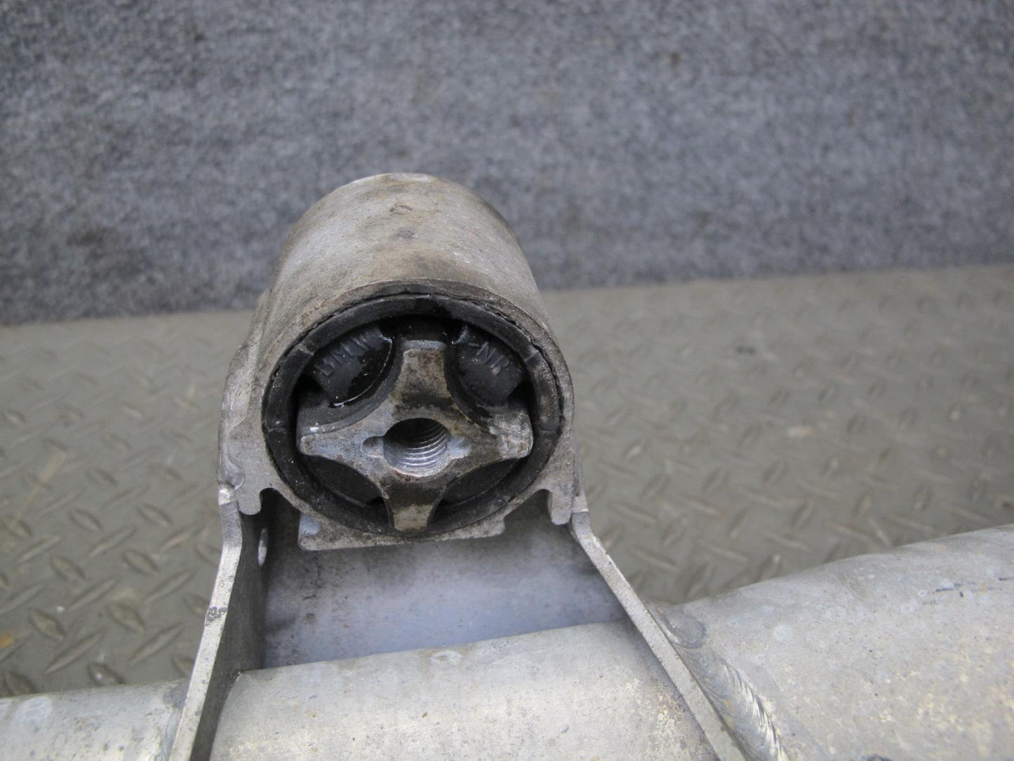 2006-2010 BMW E63 M6 Coupe Rear Subframe Crossmember Cradle Axle Carrier