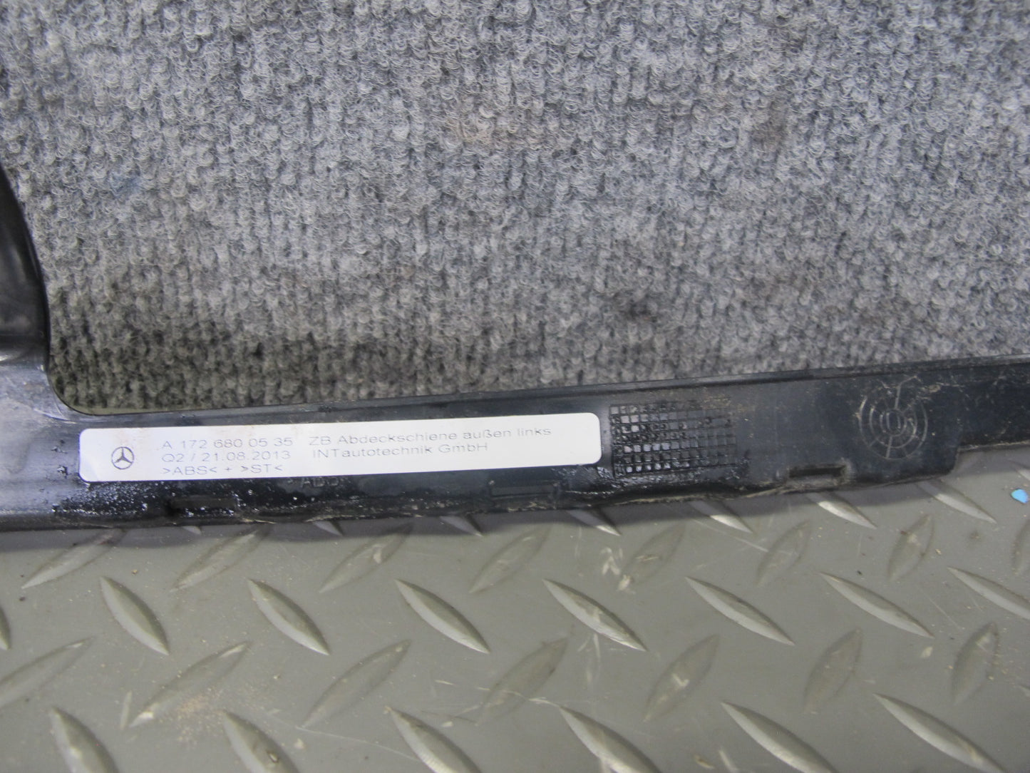 12-20 Mercedes R172 SLK SLC Left Right Side Door Sill Scuff Step Trim Panel Set