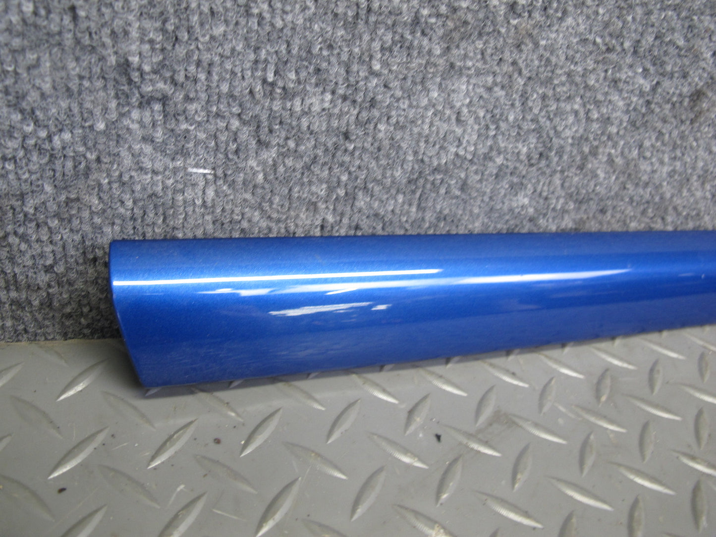 06-09 VW R32 GTI Rabbit 2-DR Set of 4 Door & Quarter Molding Strip Deepblue OEM