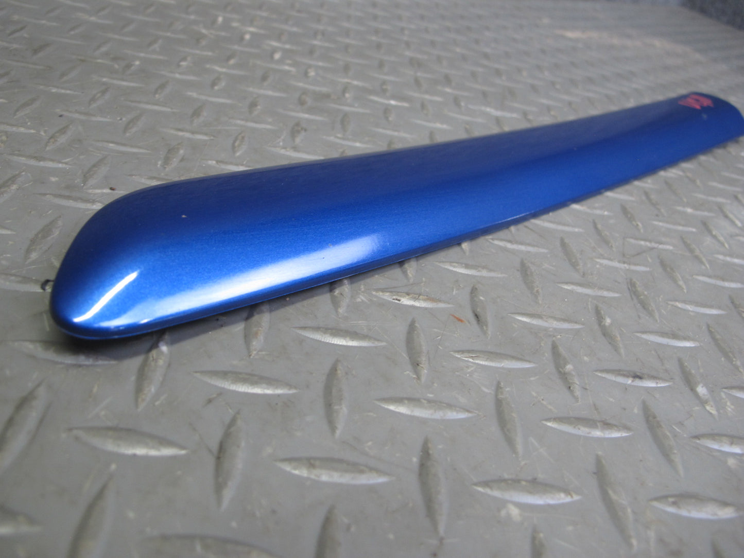 06-09 VW R32 GTI Rabbit 2-DR Set of 4 Door & Quarter Molding Strip Deepblue OEM