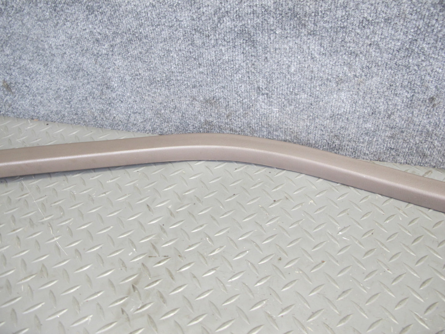 95-00 Lexus UCF20L LS400 Set of 2 Front Door Window Frame Trim Cover Panel OEM